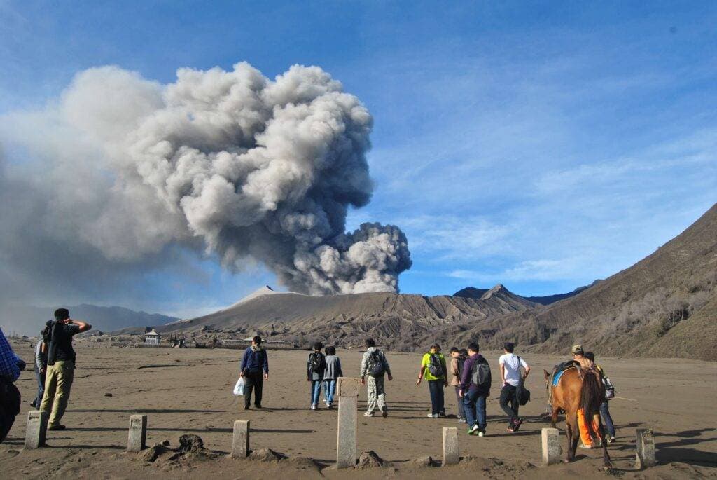 1506528644 BROMO (2)